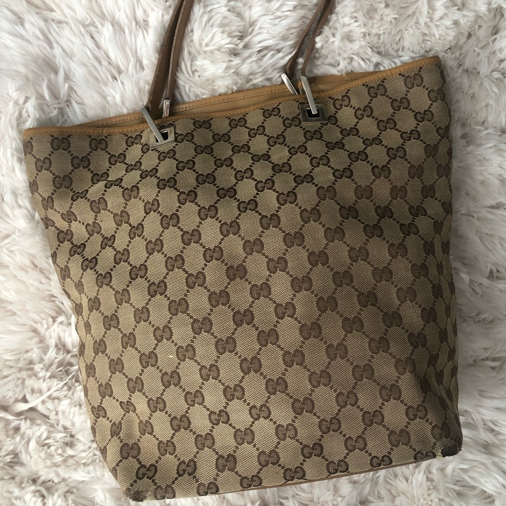 Gucci logo fabric tote